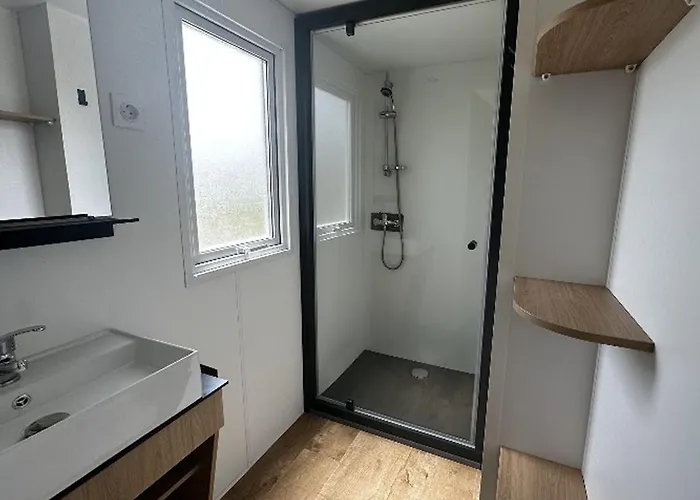 Camping Mobil-home - Terrasse Privée - Api-1-52-1861 Marbella